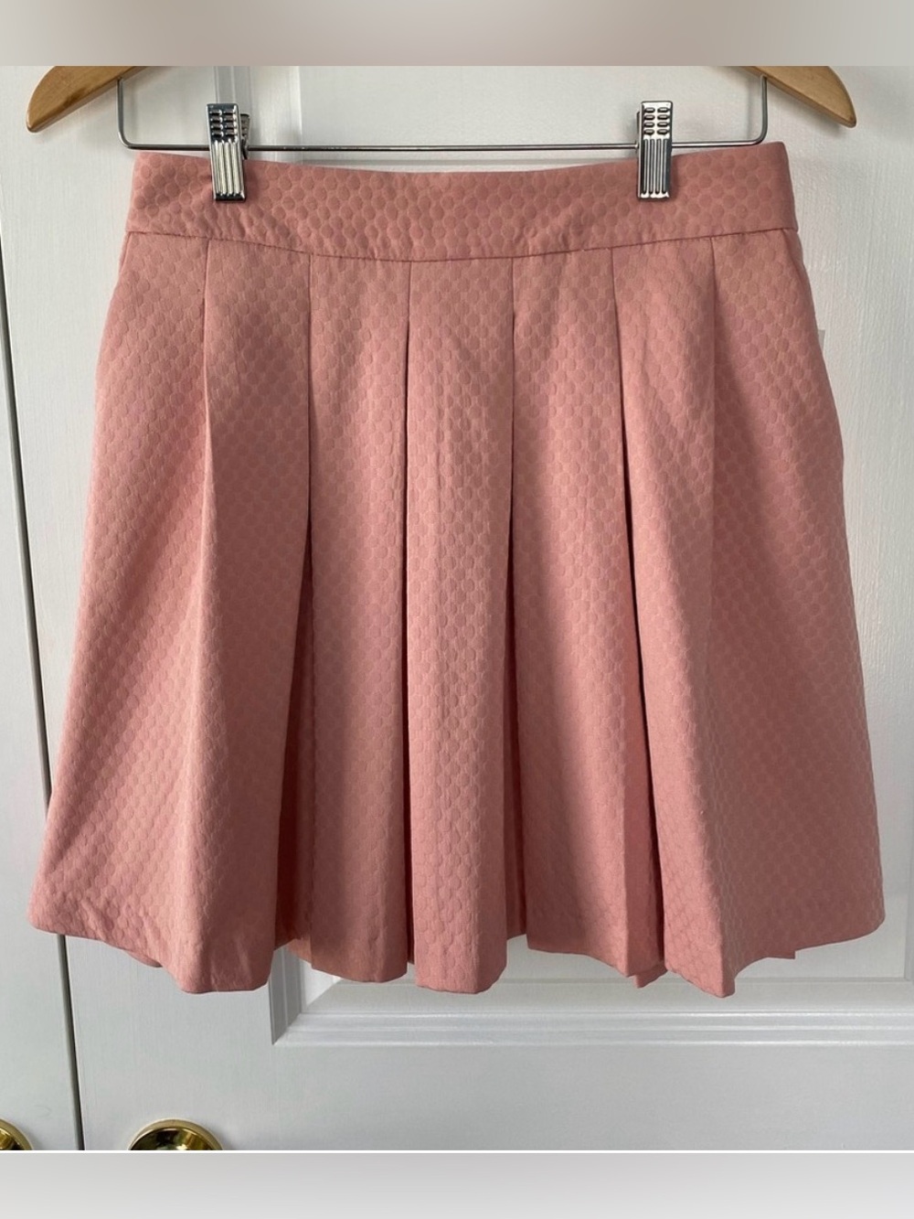 Elle Pink Textured Pleated Skirt